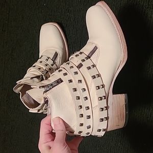 Freebird By Steven TRUTH ankle boot